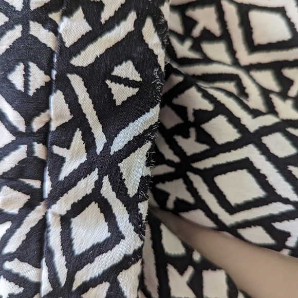 Mario Serrani Italy Shorts, Size 6 - Picture 4 of 6